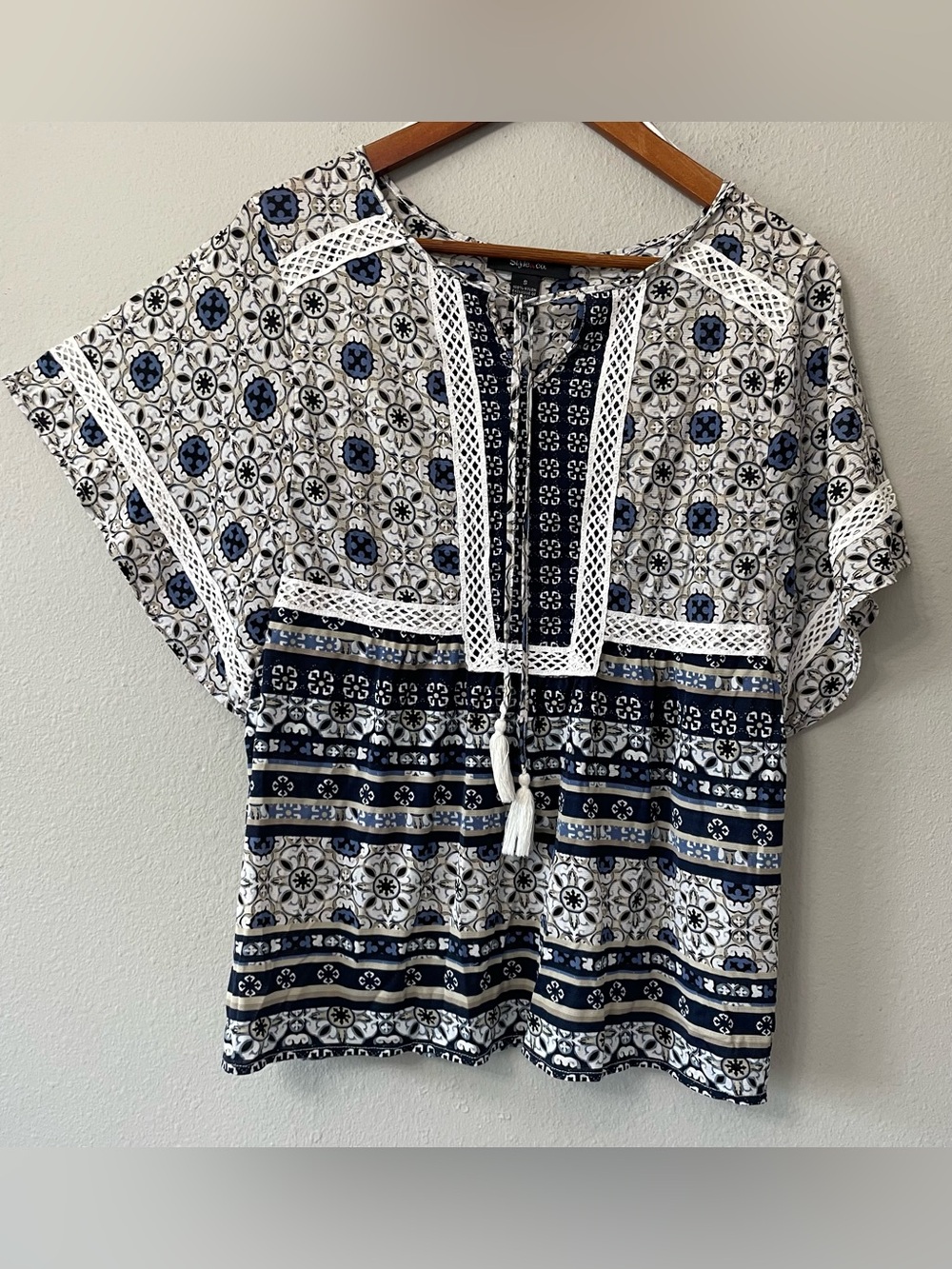 Style & Co Boho Medallion Print Crochet Lace Tie Neck Blouse Small